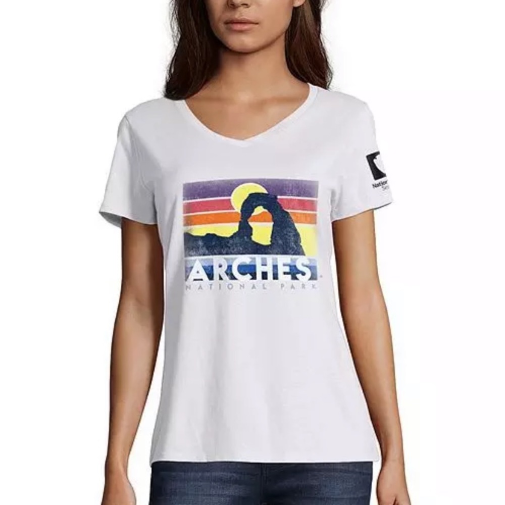 Hanes Women's Graphic Tee Arches National Park Sun